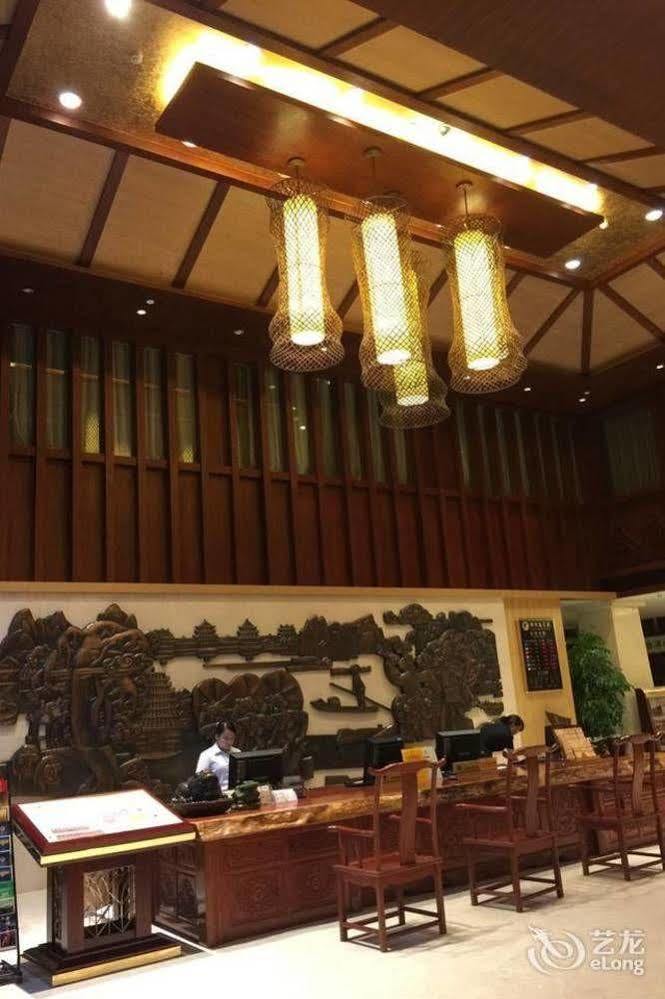 Liuzhou Sanjiangxian Dongxiangguo Hotel Exterior photo